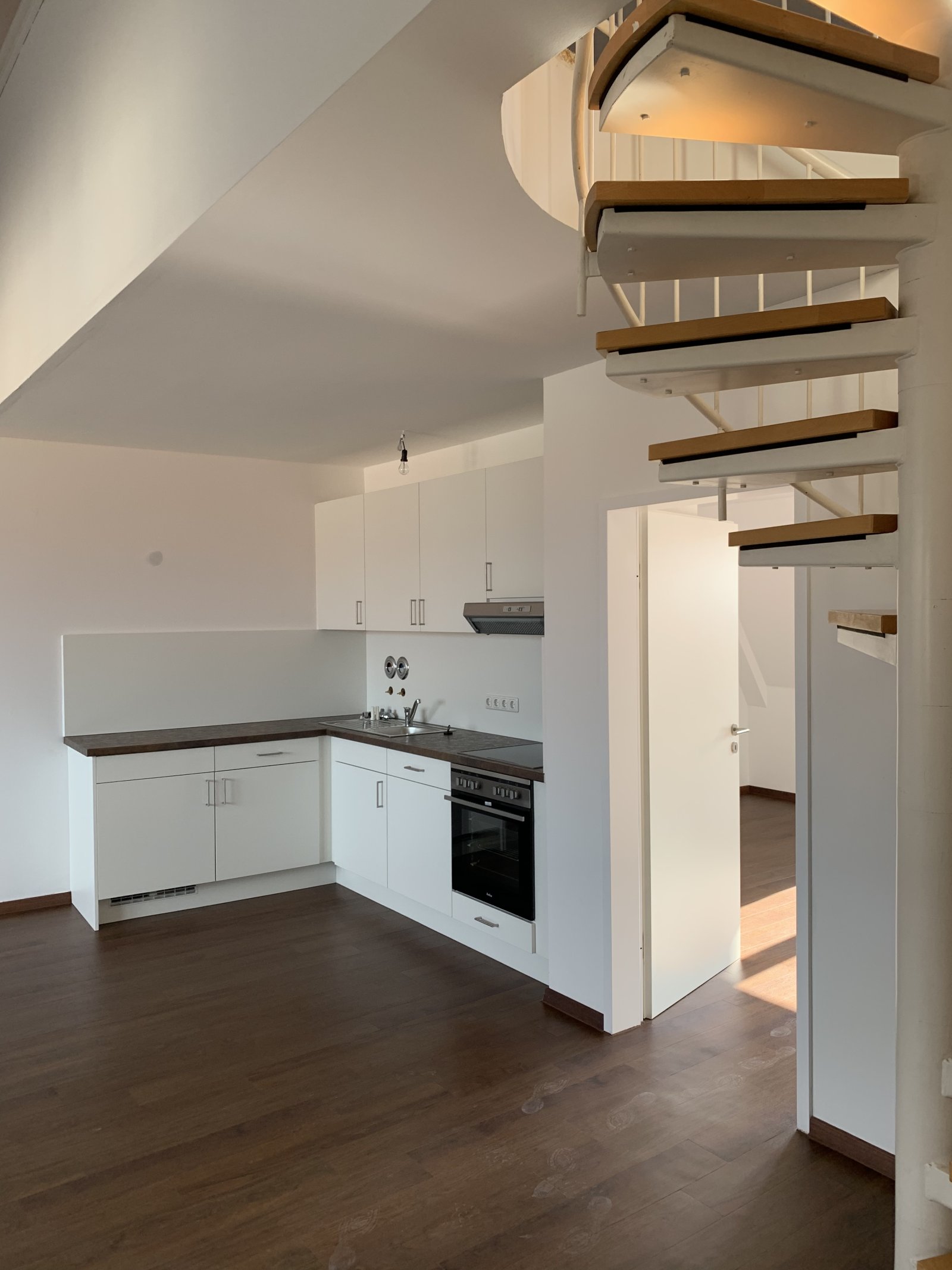 Tolle DG-Wohnung in Regensburger Topp-Lage Tolle DG-Wohnung in Regensburger Topp-Lage